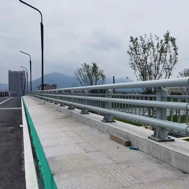 桥梁护栏