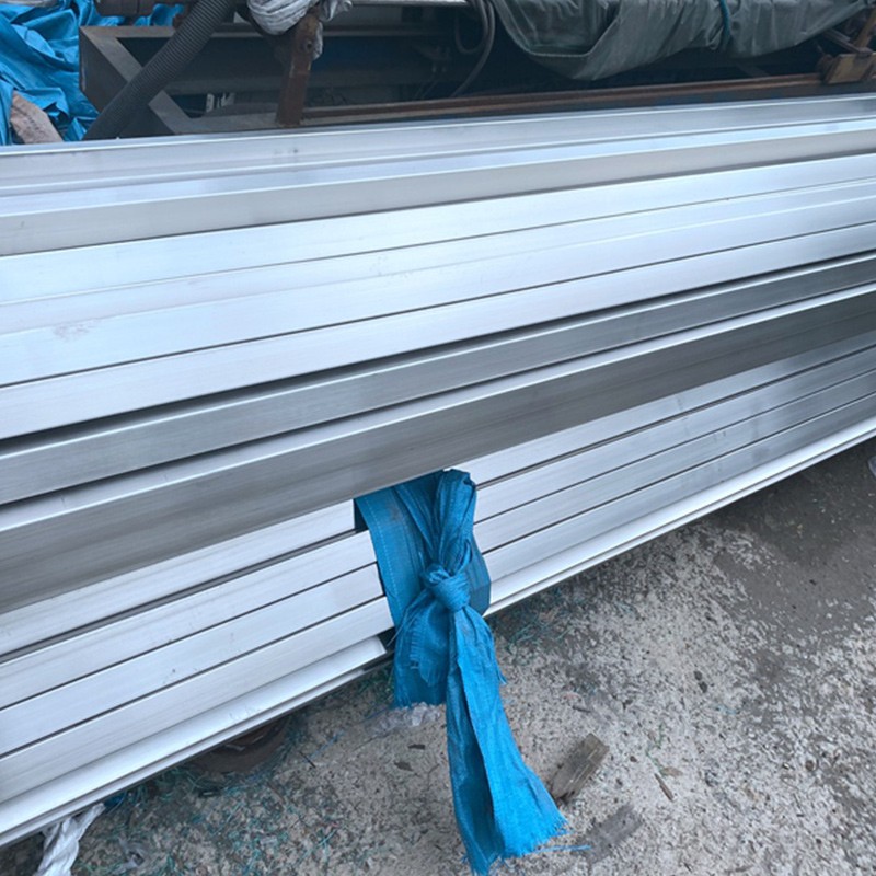 不锈钢拉丝方管