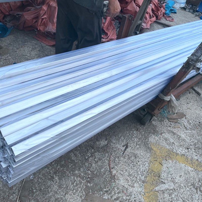 不锈钢拉丝方管